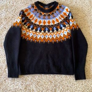 Women’s sweater. Size M.